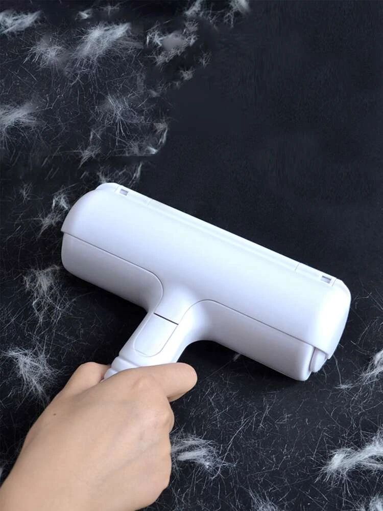 Reusable Pet Hair Remover & Lint Roller for Clothes and Furniture